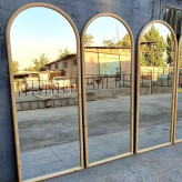 آیینه قدی سایز 180 در 80 و سایز 180 در 100 قابل سفارش با چوب راش و چوب روس تمام پلی استر شده و به خاطر سادگی مناسب هست